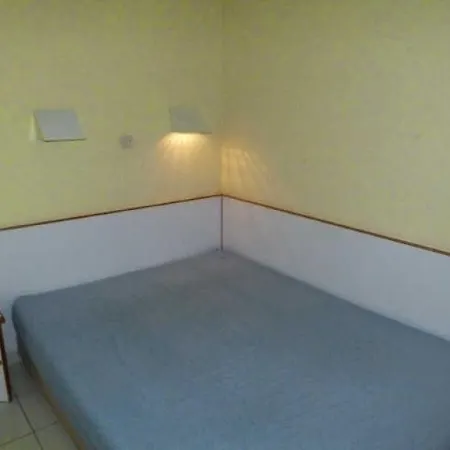 2m Cap Esterel Apartamento *