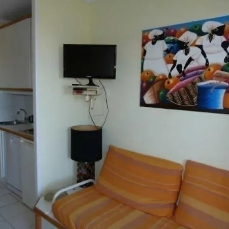 2m Cap Esterel Apartamento *